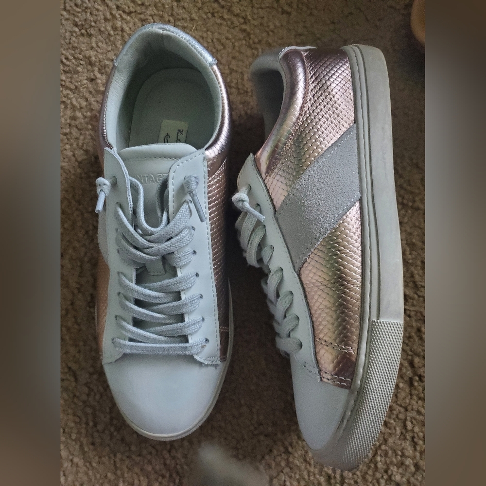 Vintage Havanas white/rose gold size 7